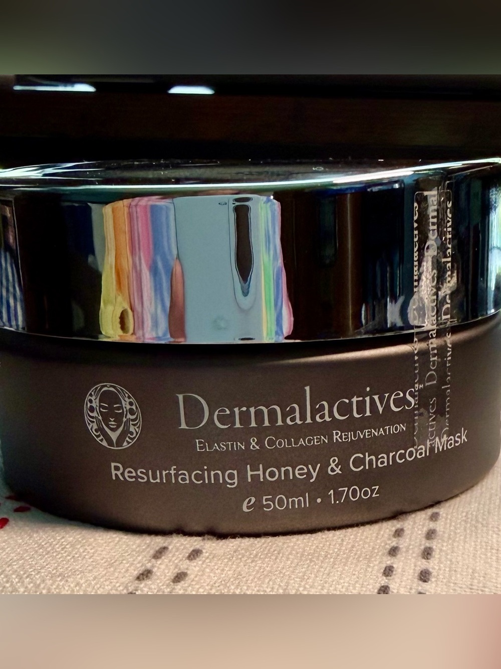 Resurfacing Honey & Charcoal Mask - 50ml
